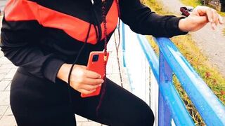 Sex for money with a big ass redhead, she sucks my dick deliciously