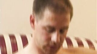 Geiler Fernsehabend wird zum fickrausch Milf