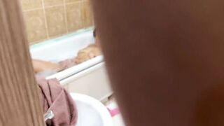 I watched milf take a bath and she called me to give a blowjob and have anal sex