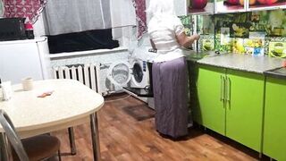 Stepmom is standing in the kitchen and wants anal sex for her mature and big ass