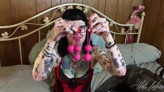 Hotwife Mature Orgasms on New Toys