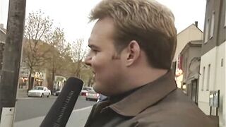 blonde milf bekommt beim casting was zu blasen und die pussy gefingert