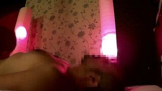 Sneak into a Showa-era MILF Service !