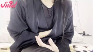 I jerk off my big clitoris a bit like it's a cock - Jasmine Arabe Porn - 1 image