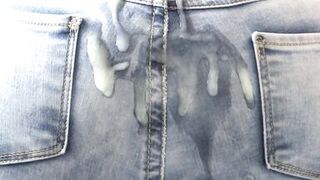 The stepson of the maid makes a great cumshot on my wife's ass with her jeans on