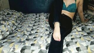 Stepe afraid of thunder overcomes the trauma of her fucking stepmother - 2 image