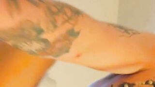 Hot milf SassySarah gets dicked down