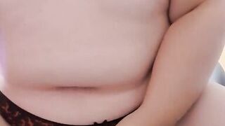 Hot curvy MILF fucking herself hard when should be working from home!