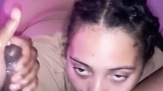 This whore went on live while we were fucking and got crazy !!