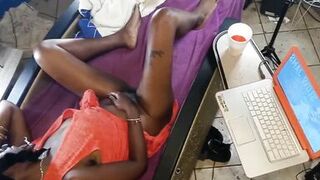 Solo Sexy Ebony Milf