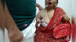 XXX Desi stepmom fucking with teen stepson! dont know anything