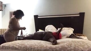 MrsVICKI BIG BULL GOT THIS PUSSY  POPPING